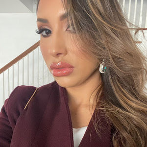 Meet your Posher, Nadia